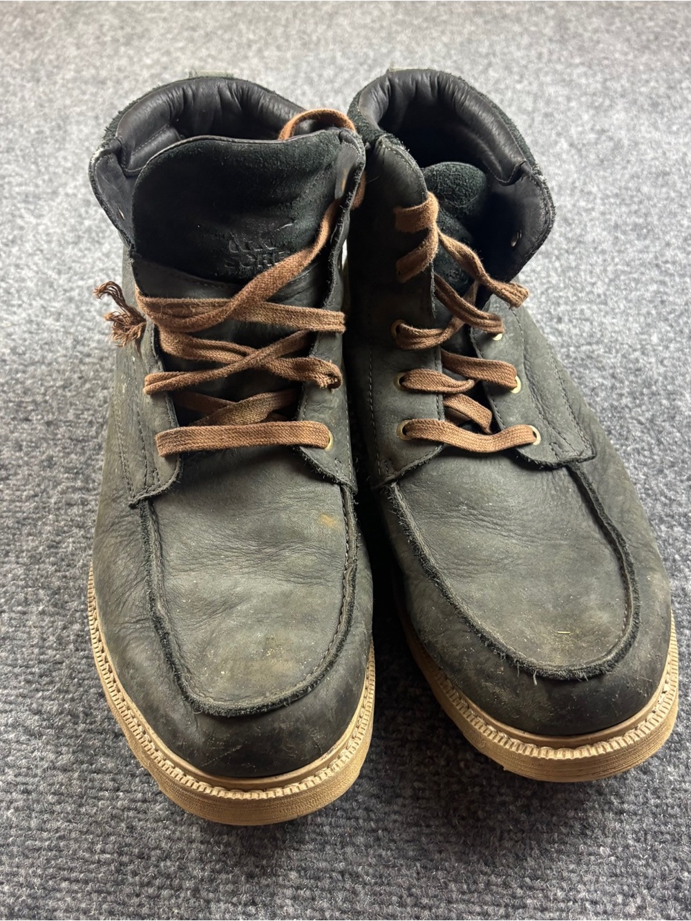 SOREL Men’s Grey Madson II Moc Toe Waterproof Boots in Coal size: 12